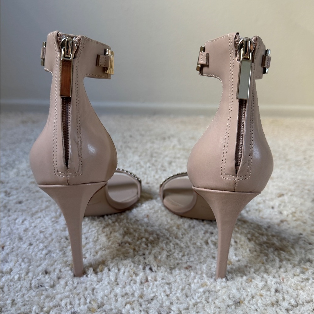 Kendall + Kylie Nude Heeled Sandal with Gold Accents, Size 7 - Picture 7 of 15
